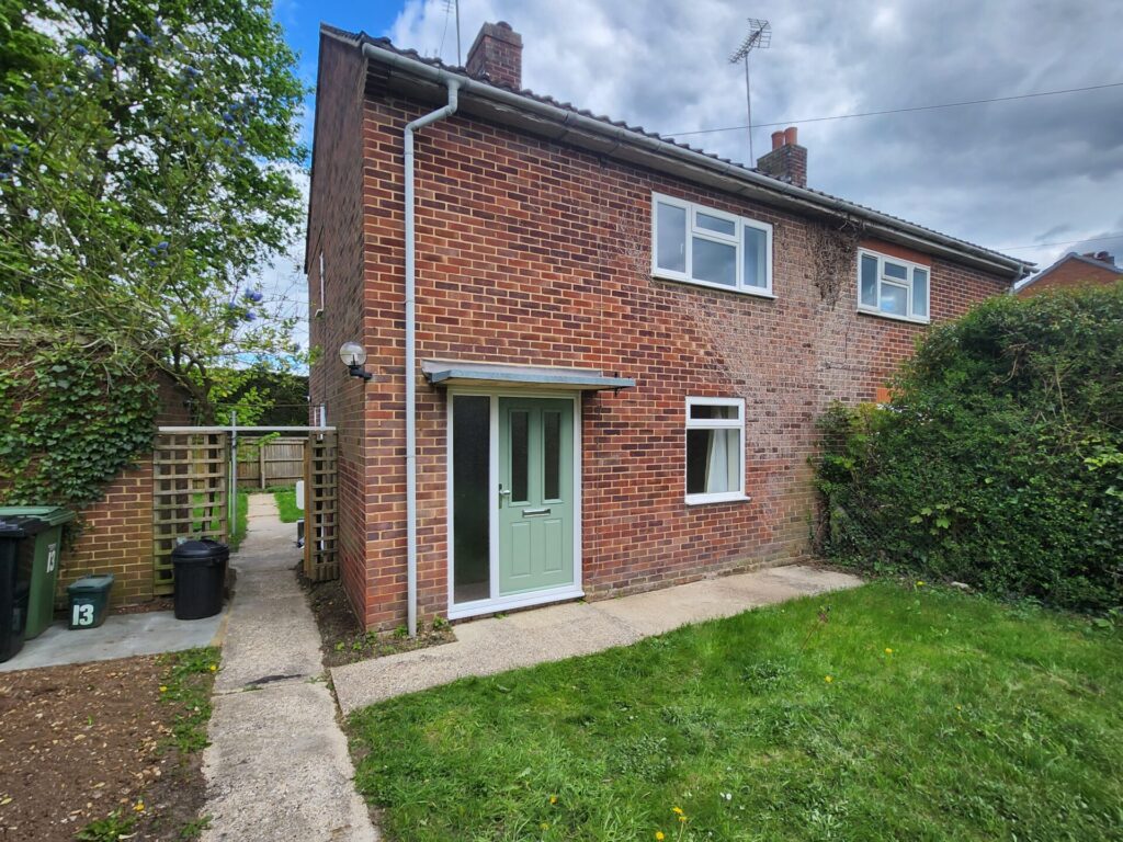Plowden Way - Shiplake Cross - Henley on Thames