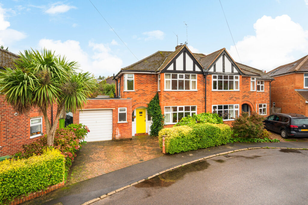 Wyndale Close - Henley on Thames - Oxfordshire - RG9