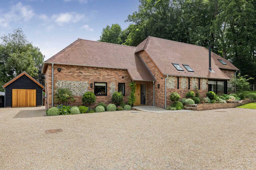 Autumn Barn - Stoke Row - Henley on Thames - Oxfordshire - RG9